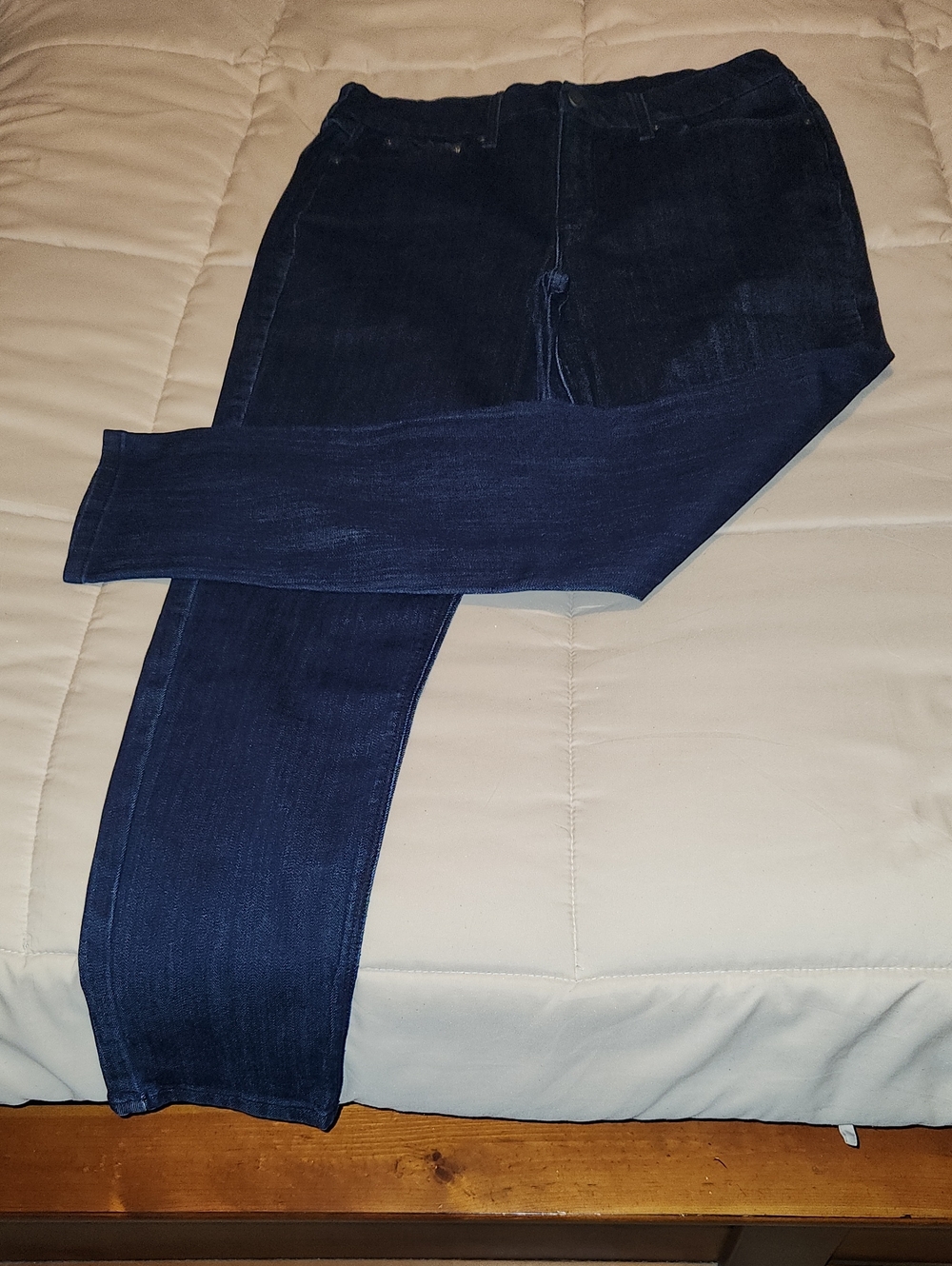 Seven7 Dark Blue Skinny Jeans - Sleek Stretch Denim